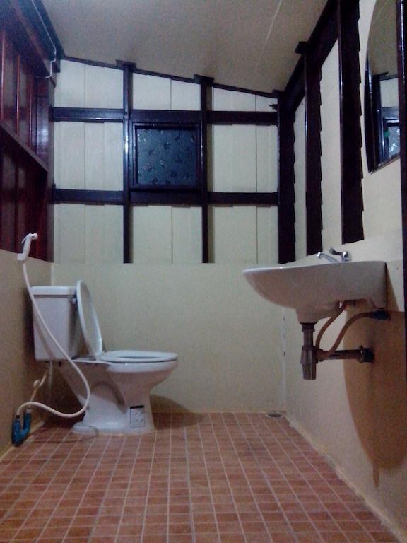 Baan Kong Homestay Phra Nakhon Si Ayutthaya Phòng bức ảnh